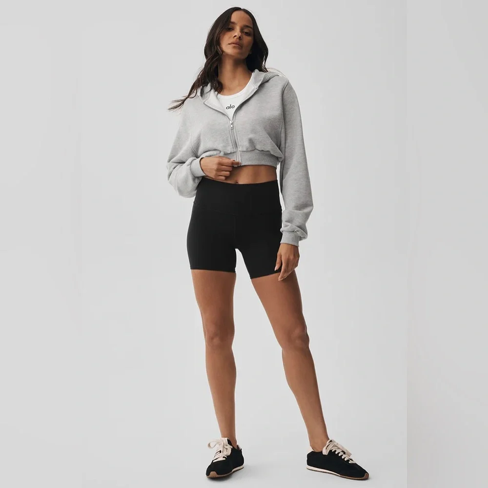 ALO YOGA | ✨NEW✨ Airbrush High-Waist Biker Short in Black